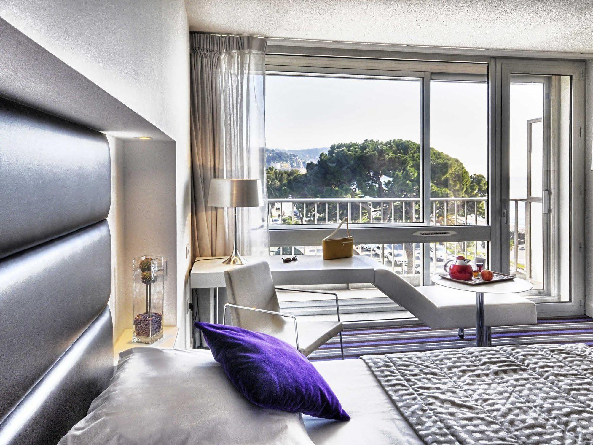 Hotel Mercure Promenade Des 4*